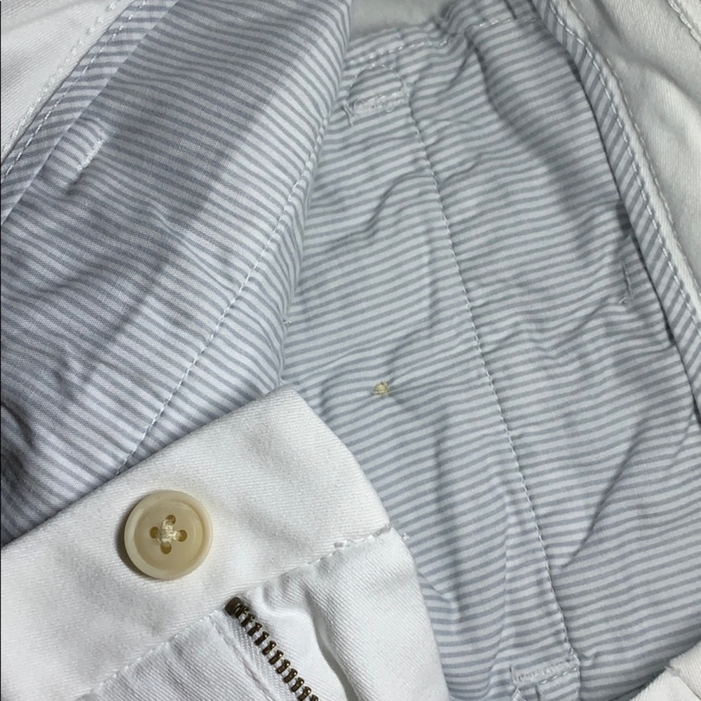 IZOD Saltwater Relaxed Shorts - Picture 5 of 5